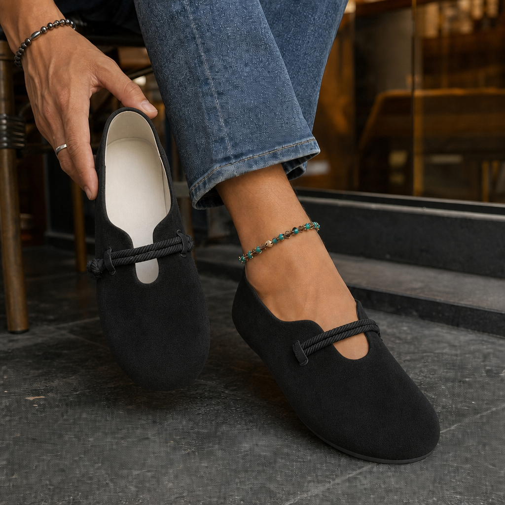 Cagliari Orthopedic Flats - Black