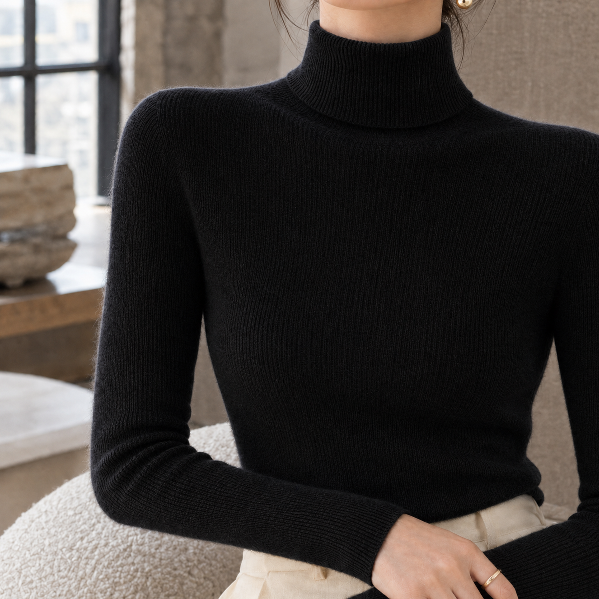 Gloria Fitted Turtleneck Sweater - Black
