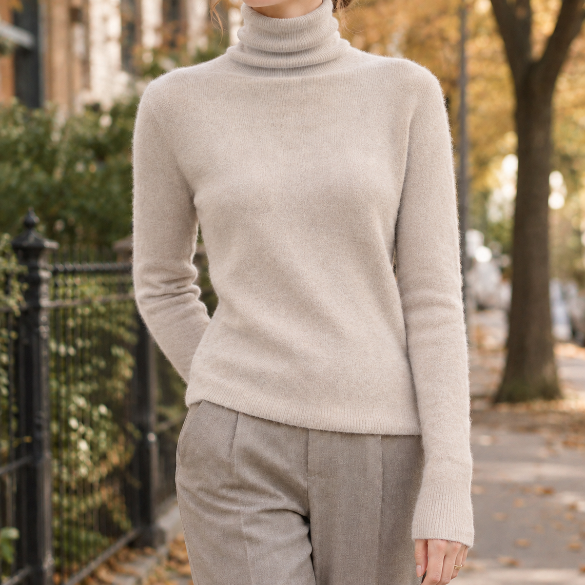 Alvina Turtleneck Sweater - Light Oatmeal